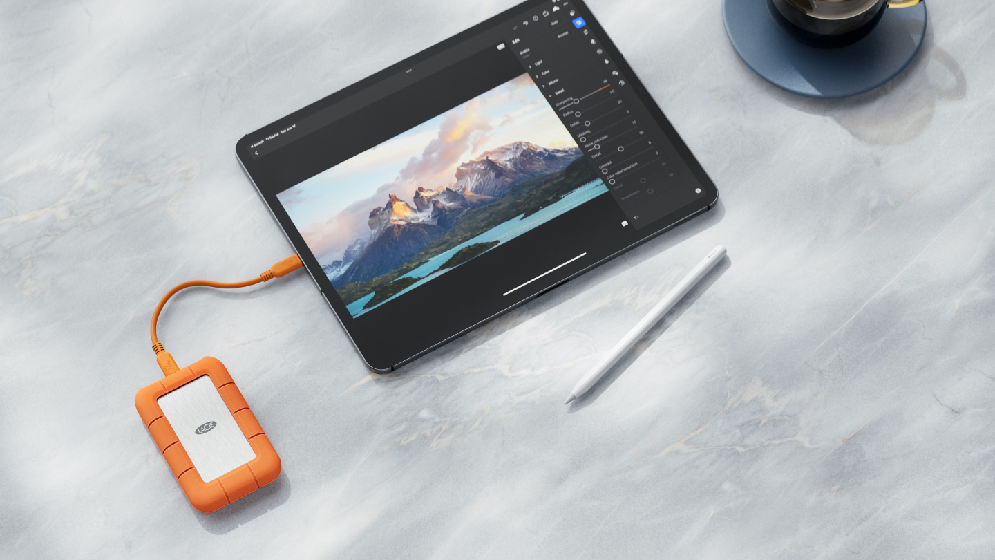 How to back up your social media photos