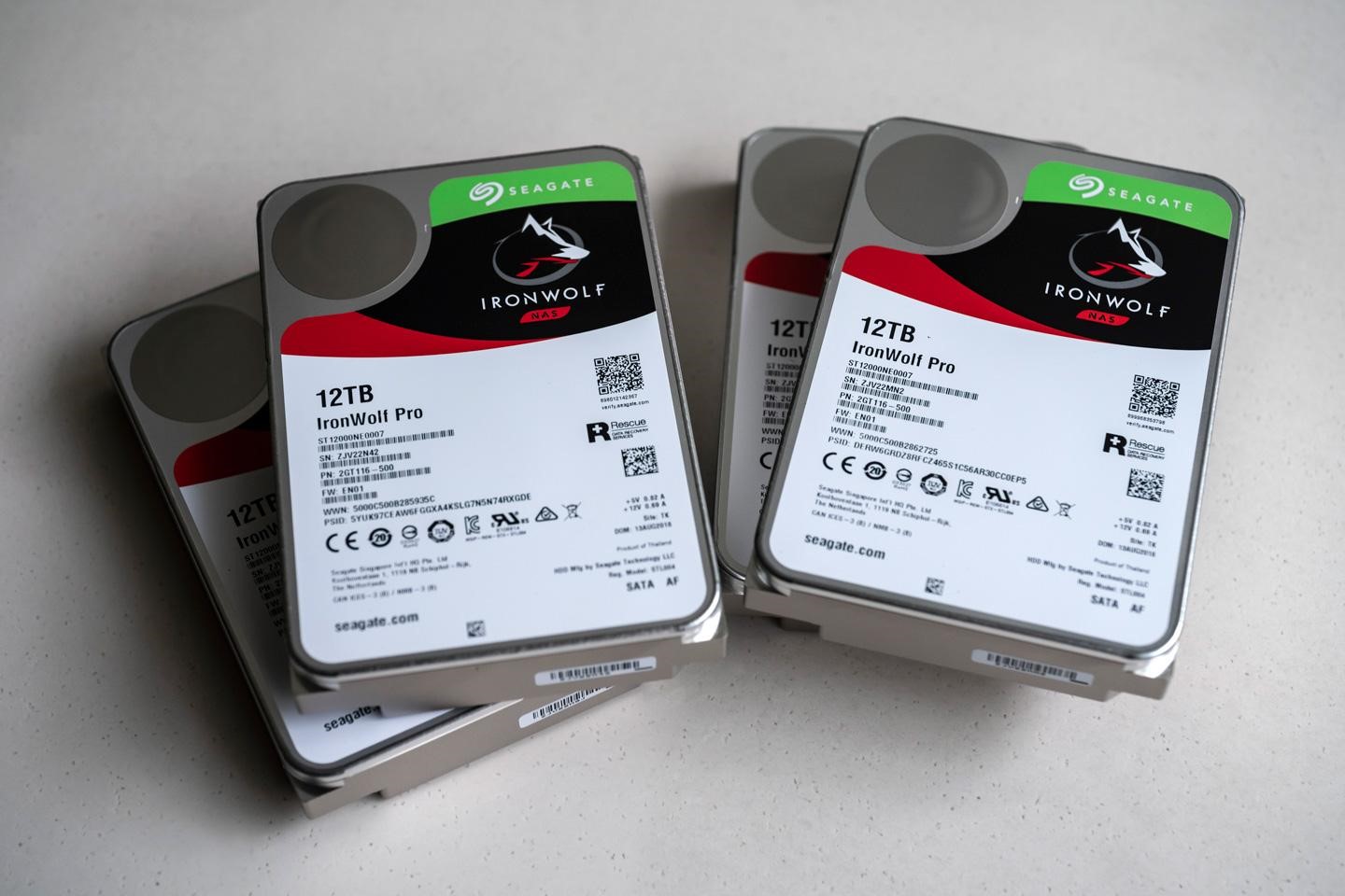 жесткий диск seagate ironwolf pro. Seagate ironwolf pro 16tb. жесткий диск seagate exos 16 тб. жесткий диск seagate ironwolf pro.